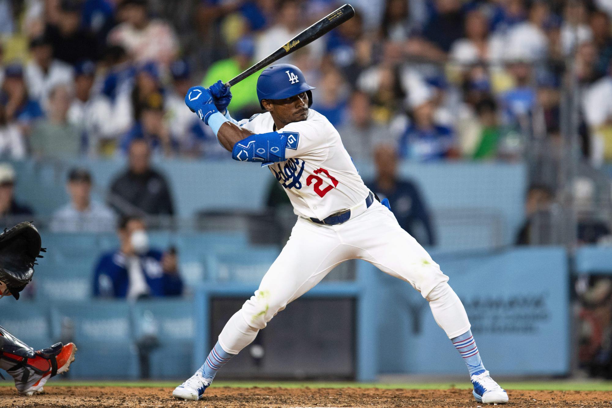 FILE – Los Angeles Dodgers’ Esteury Ruiz bats during a baseball game against the Houston Astros in Los Angeles, July 4, 2025. (AP Photo/Kyusung Gong, File)

